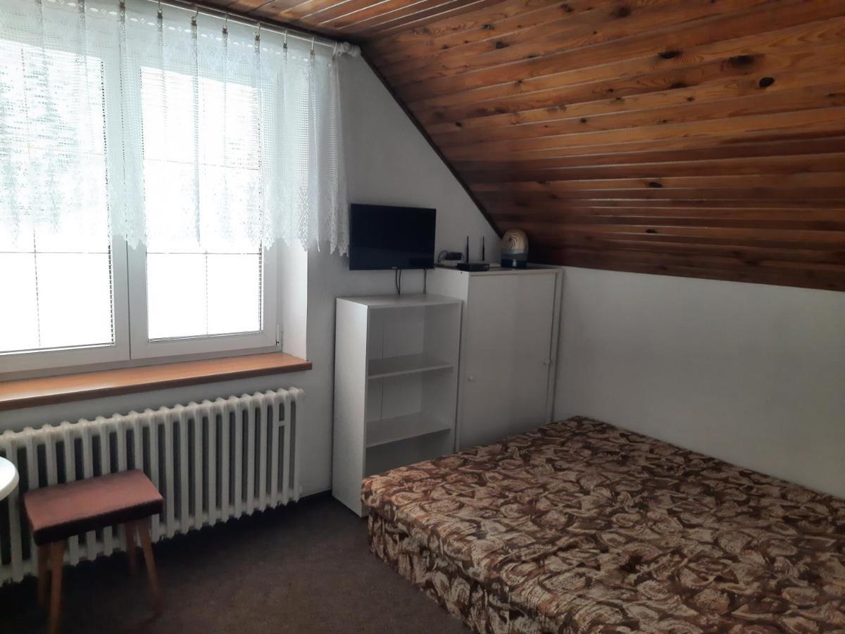 Hotel Penzion Pod Paprskem à Staré Město Extérieur photo